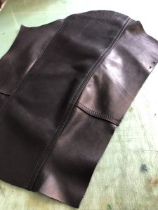 ブラックフレイム スタジャン合皮袖を皮革袖に作り変え ブラックフレイム スタジャン合皮袖を皮革袖に作り変え 230405Y