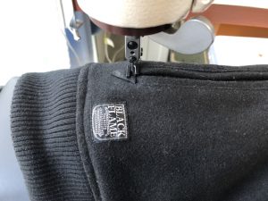ブラックフレイム スタジャン合皮袖を皮革袖に作り変え ブラックフレイム スタジャン合皮袖を皮革袖に作り変え 230405Y