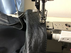 クラフトレザー　リサイズ　襟リフォーム　230510S