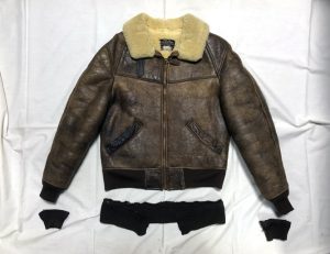 アヴィレックス ムートンジャケット 袖・裾リブ交換・オイルメンテナンス 230513K